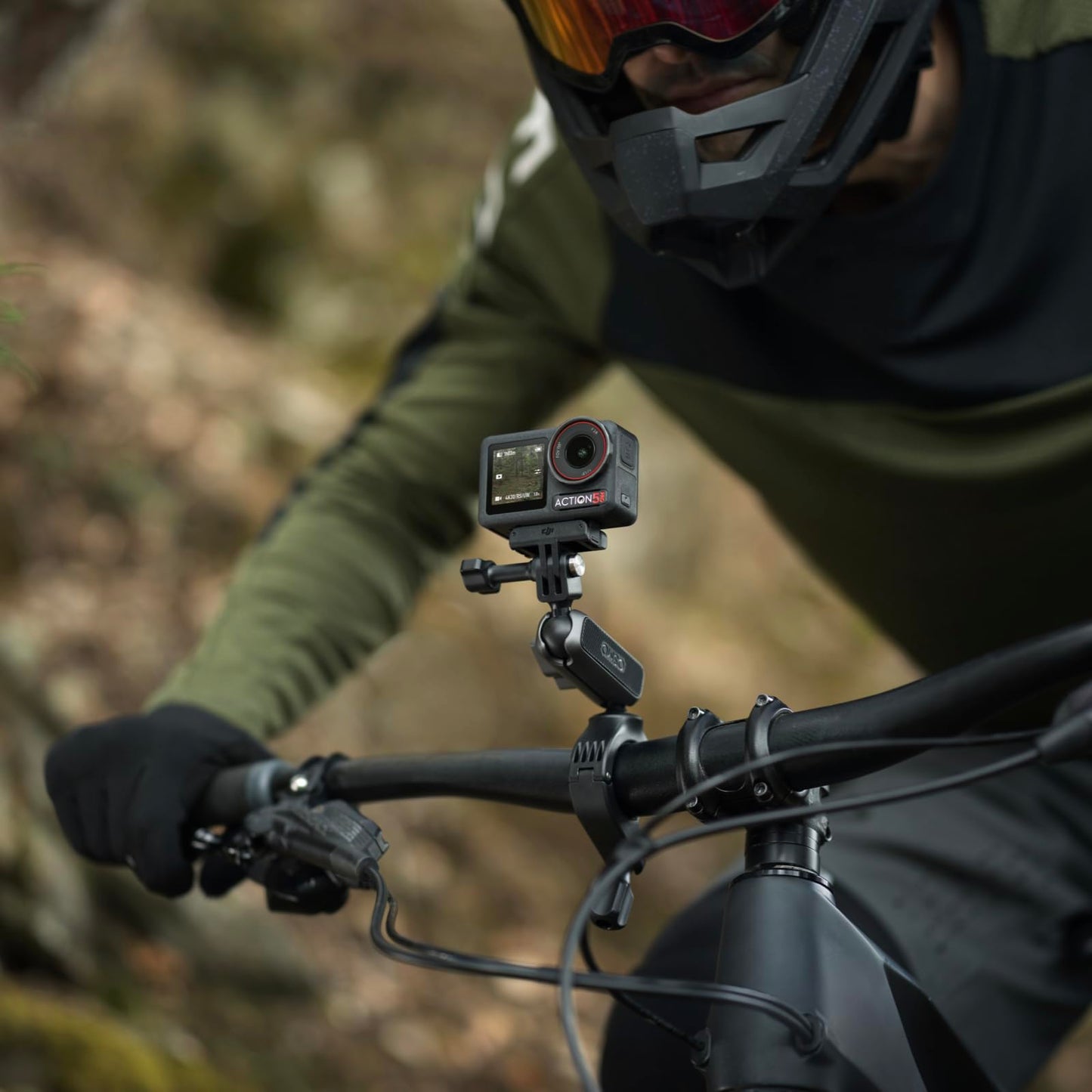 DJI Osmo Action 5 Pro Bike Combo – 4K Actioncam, 1/1,3" Sensor, 155° Sichtfeld, 4 h Akku, FPV-Brustgurt, Sportdatenaufzeichnung für Radfahrer